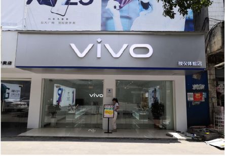 理塘}做一个门店面广告招牌需要多少钱？